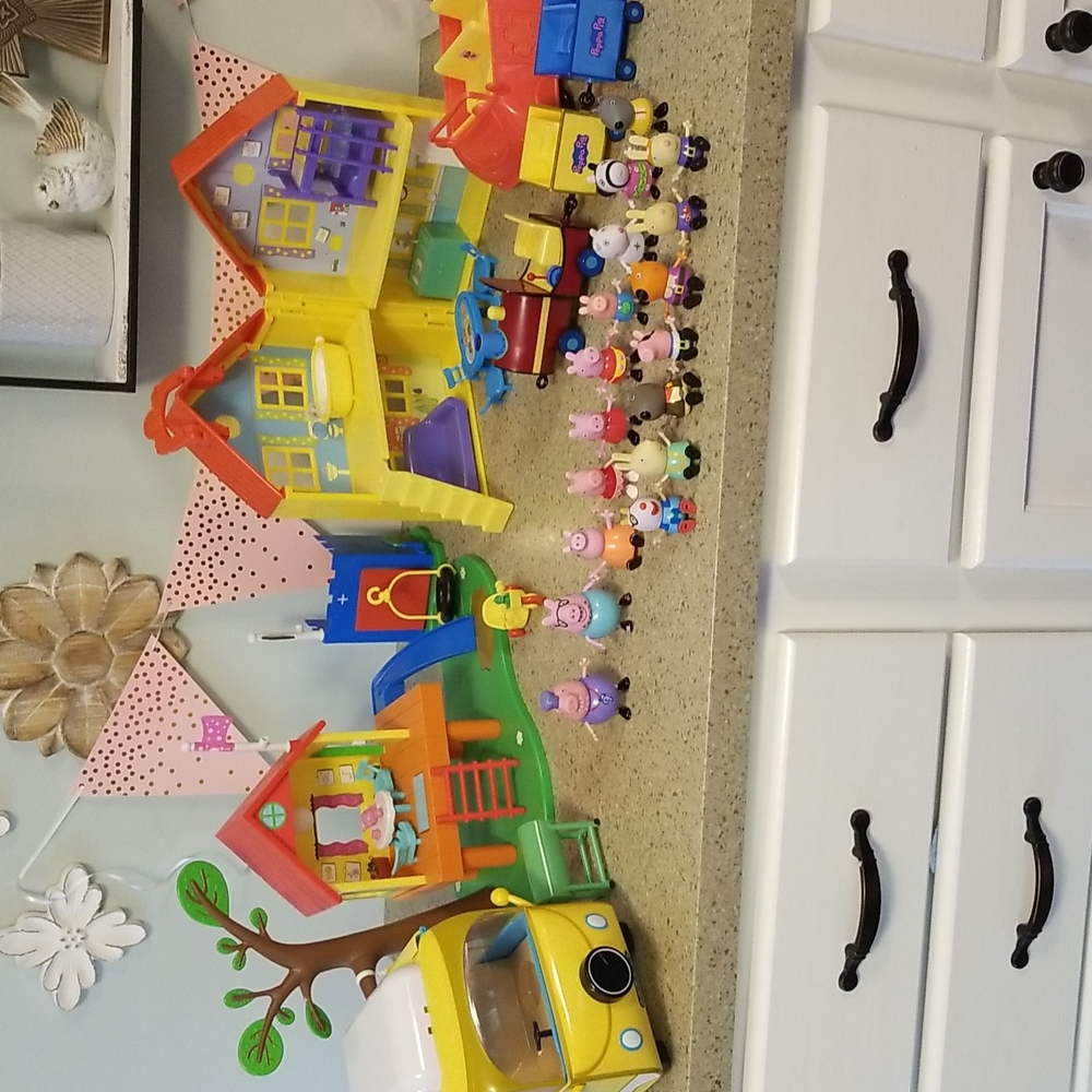 COPY - Peppa Pig toy collection SHIPMENT 1